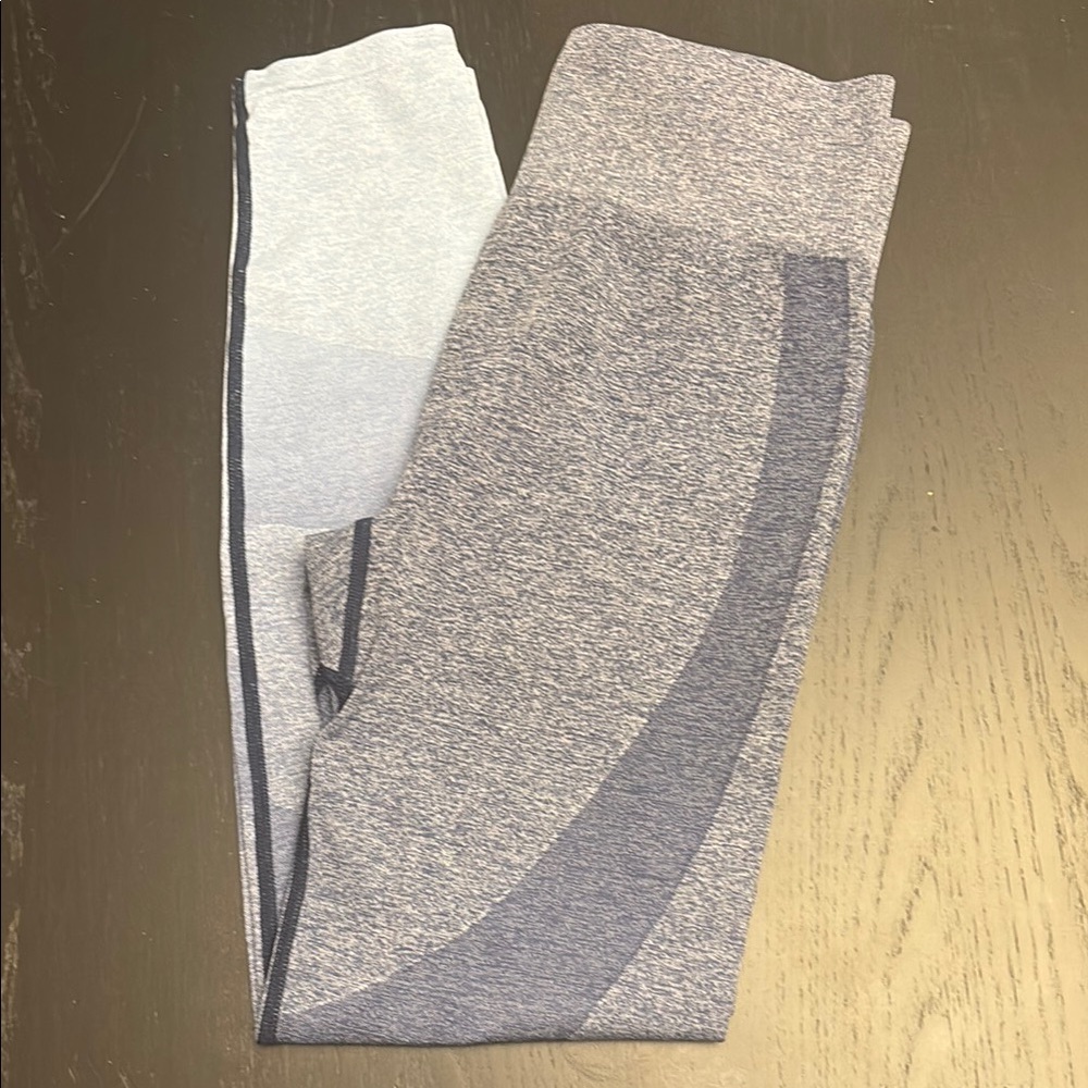 NWOT Blue ombré Leggings